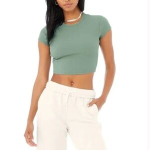 Alo Yoga Cropped Ribbed Short Sleeve Baby Tee Size XS Workout Crop Top Teal Blue